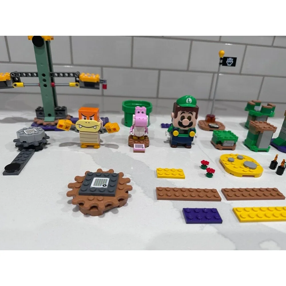 Retired Lego Adventures with Luigi Starter Course #71387 Super Mario Set